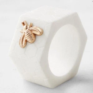 Anillos de servilleta de panal de mármol William Sonoma, juego de 4 - Imagen 1 de 5