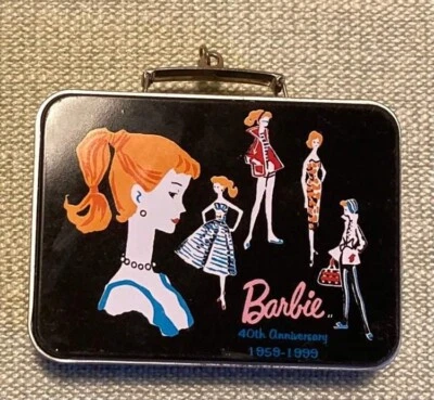 Barbie Mattel Hallmark 1997 40 aniversario 3" X 3-1/2" mini lonchera de metal Foto 1 de 4