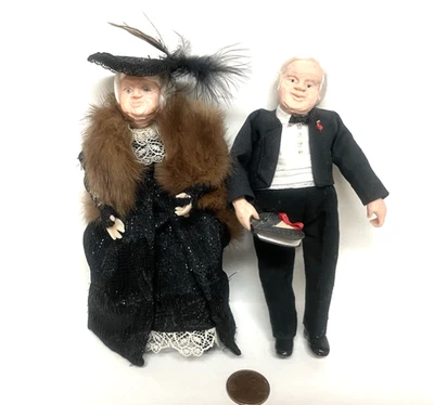 MUÑECAS DE PORCELANA MINIATURA CASA DE MUÑECAS DE BOB Y DOLORES HOPE Foto 1 de 4