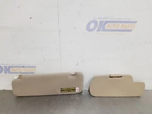 03 2003 TOYOTA LANDCRUISER SUN VISOR SET RIGHT PASSENGER BEIGE - Picture 1 of 12