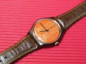 REFURBISHED / fast neuwertige Swatch SKIN PRINT mit braunem Lederarmband - Bild 1 von 4