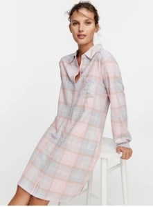 BNWT PETER ALEXANDER PASTEL CHECK FLANNELETTE NIGHTSHIRT SIZE L - Picture 1 of 3