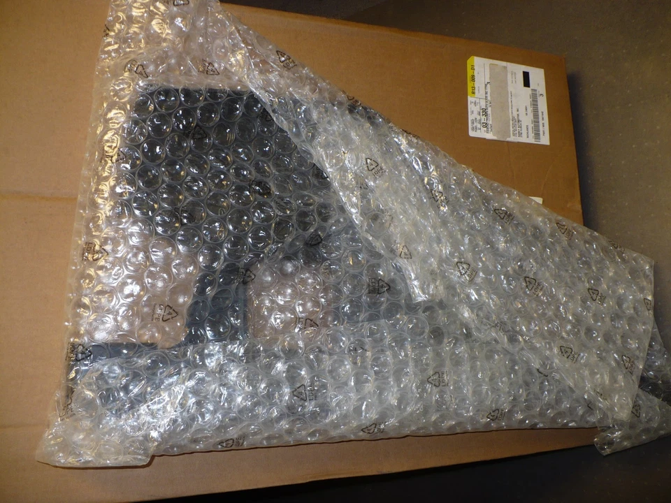 1 peça. Painel capuz GM OEM 15971842, novo - Imagem 1 de 1