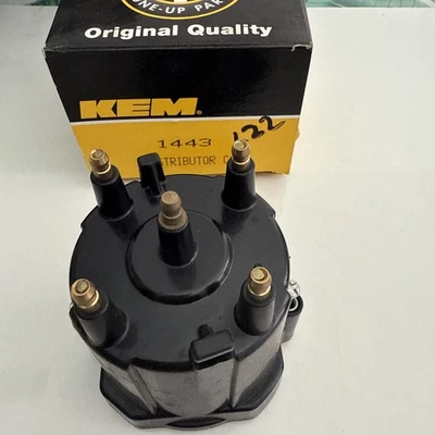 Distributor cap kemparts 1443 fits Pontiac Jeep Chevrolet - Image 1 of 4