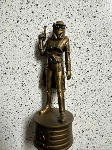 Star Wars Attack of the Clones Chess Set Replacement Piece Bishop Zam Wesell - Picture 1 of 15