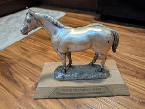 Statua Grand Champion Mare Horse Trophy 1974 American Quarter Edmond, Oklahoma - Foto 1 di 6