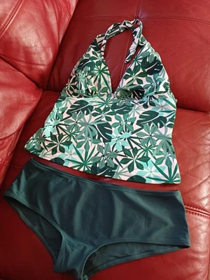 Women's Swimdress Size 14 - Image 1 of 3