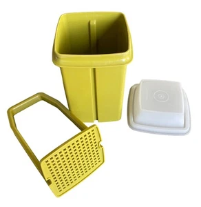 Contenedor de almacenamiento Tupperware Pickle Keeper verde aguacate 3 piezas de colección Pick-A-Deli - Imagen 1 de 5