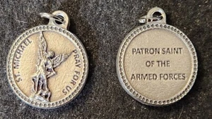 San Michele Arcangelo - Patrono delle Forze Armate - Medaglia Tonda 1" Catena 24" - Foto 1 di 2