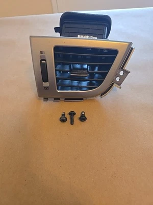 2016-2017 Hyundai Elantra GT Dash LH Outer AC Heater Air Vent OEM 97480-A5000 - Image 1 of 4