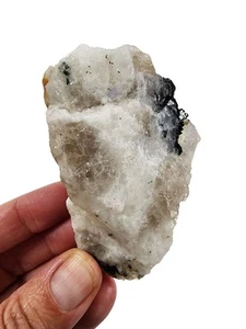 White Moonstone Rough Stone 93.1 grams. - Picture 1 of 3