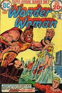 1974 WONDER WOMAN #215 "MARS GOD OF WAR"VS" WONDER WOMAN & AQUAMANN - Picture 1 of 1