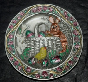 VTG, METALLIC/PEWTER-LIKE "Easter Bunny and Basket" (2.50" Dia) Pre-Owned - Picture 1 of 3