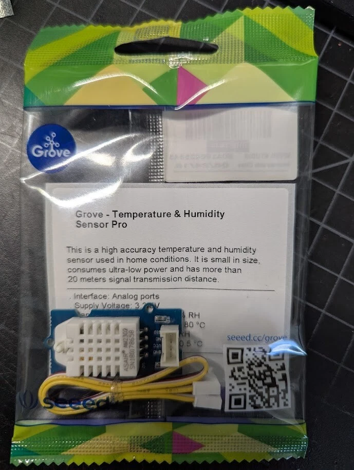 Seeed Studio Grove Temp & Humidity Sensor Pro (DHT22) - Image 1 of 1