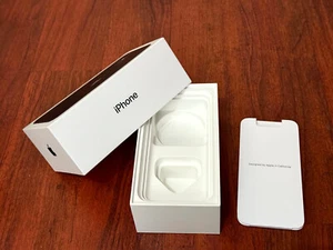 Iphone 11 64Gb Black - BOX only with Sim Ejector tool, Apple stickers etc. - Zdjęcie 1 z 4