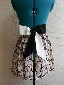 Handmade Retro Half Apron in a Disney's Cruella Print - Picture 1 of 4