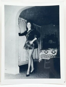 1950s Woman in Plaid Mini Skirt Long Legs Confident Stance Vtg Snapshot Photo - Picture 1 of 3