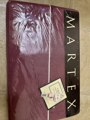 NIP MARTEX PIPELINE FULL SHEET SET 180 PERCALE Berry FULL/FLAT SHEET - Image 1 of 4