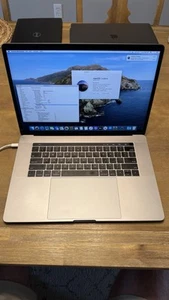 Macbook Pro a1990 MR942LL/A 16gb I7 2.6gh 512gb SSD - Photo 1/3