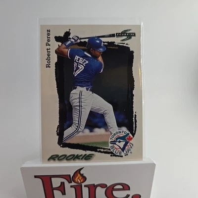 1995 Score - Robert Perez #578 Toronto Blue Jays  - Image 1 of 4