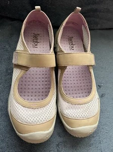 Jambu Women Size 9.5 M PathfinderHiking Sneakers Shoes Comfort Beige New Slip On - Picture 1 of 7