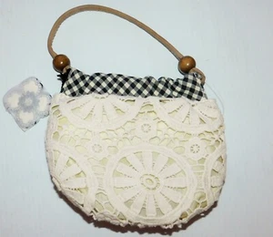 Kleine Stoffbörse mit Häkelfront, Zielscheibe  - Bild 1 von 5