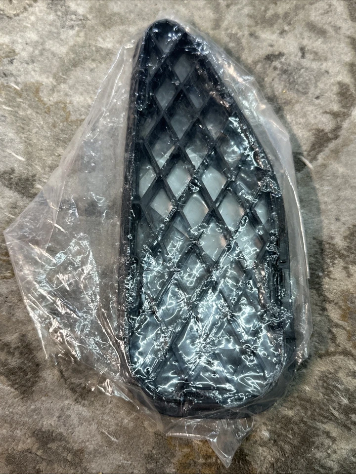 Nuevo OEM genuino Toyota para FJ Cruiser 2007-2014 calentador conducto de aire orificio 55792-35010 Foto 1 de 3