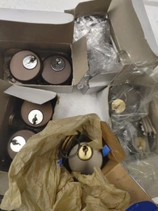 9 Yale Y1 / 999 Keyway Mortise Cylinders Duro Brown Finish 1 Inch Commercial - Picture 1 of 5