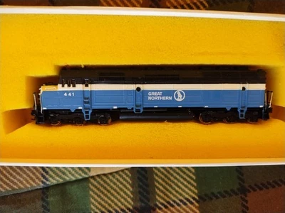 Hallmark/Samhongsa N-Scale EMD Great Northern F45 Factory Painted  - Image 1 of 2