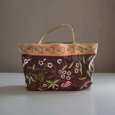 Antiga Bolsa Tote Média Bordada Floral 100% Seda -Eco-Friendly Boho Y2K Fada **falhas** - Imagem 1 de 4