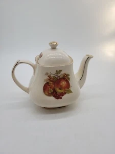 Tetera vintage Sadler Inglaterra con motivo de fruta adorno dorado - Imagen 1 de 9