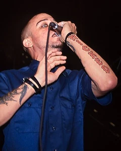 Cold - Scooter Ward - Official Tattoo the Earth 2000 Print- 8x10 Concert Photo - Picture 1 of 4