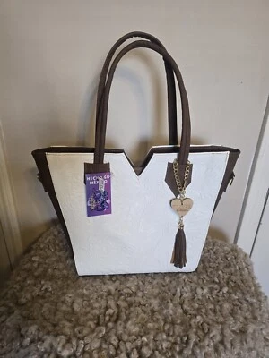 Cartera de cuero hecha a mano en México Foto 1 de 4