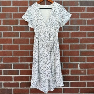 Sienna Sky Women's Short Sleeve V-Neck Floral Dress in White Blue - Size M - Picture 1 of 10