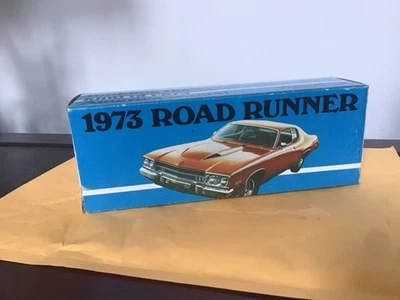 1973, Original MOPAR Promo Box, Adverising Package "ROAD RUNNER" - Image 1 of 4