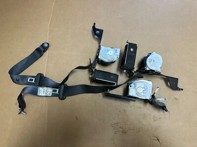 Conjunto de retrator de cinto de segurança traseiro 9-13 SUBARU FORESTER 2.5I centro esquerdo direito fabricante de equipamento original - Imagem 1 de 4