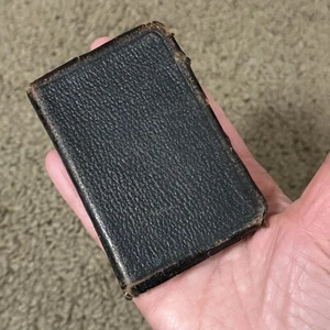 Vintage Little Path To Heaven Antique Prayer Book Pocket Size Mini Milwaukee - Picture 1 of 12