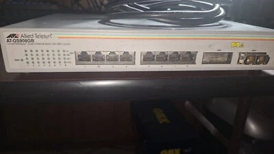 Allied Telesyn AT-GS908GB  10/100/1000 Base-T Ethernet switch q/GBIC uplinks - Image 1 of 4