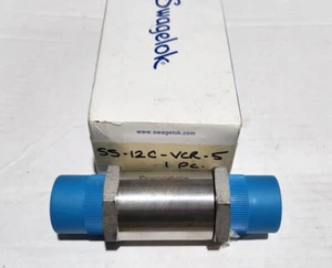 NEW Swagelok SS-12C-VCR-5 POPPET CHECK VALVE STAINLESS STEEL 5 PSI - Picture 1 of 1