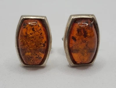 Par pequeño de aretes de plata de ley ámbar báltico Foto 1 de 4