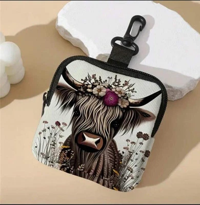 Highland cow zipped Coin purse with clip detail / Travel Essential - Image 1 of 3