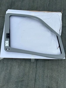 MERCEDES SPRINTER MOTORHOME REMIS REMIFRONT PASSENGER DOOR BLIND VS30 2018 + - Picture 1 of 3