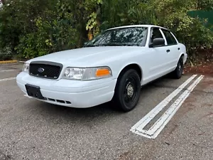 2008 Ford Crown Victoria POLICE INTERCEPTOR - Picture 1 of 14