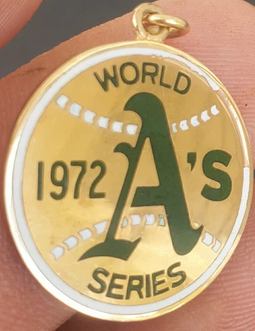 1972 OAKLAND A'S  ATHLETICS WORLD SERIES CHAMPIONS CHAMPIONSHIP RING PENDANT 10K Cover