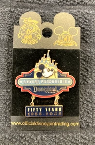 2005 Disneyland "Happiest Homecoming On Earth" 50th Ann. Pin *Annual Passholder* - Picture 1 of 3