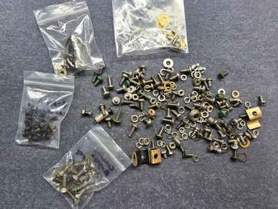 Pieza Receptor Radioaficionado Collins R-390A - Lote de Tornillos, Pernos, Tuercas, Arandelas Foto 1 de 4