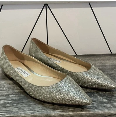 Zapatos planos de ballet Jimmy Choo en punta brillante - oro pálido - talla 9,5 - usados en excelente estado con caja/paquete original Foto 1 de 4
