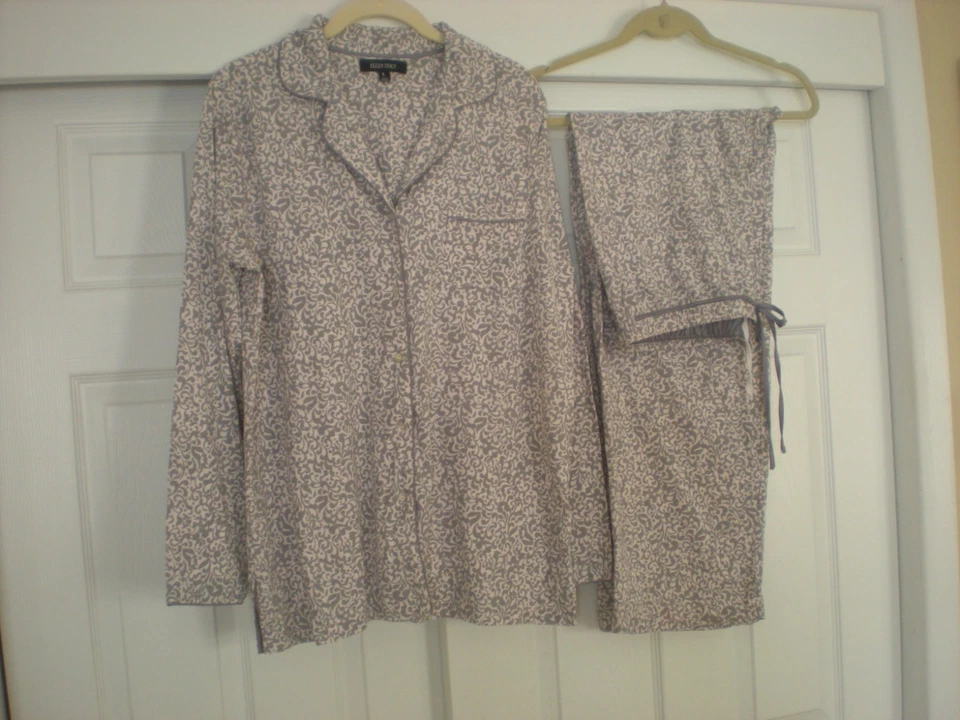 JUEGO DE PIJAMA DE PUNTO ELLEN TRACY - TALLA L Foto 1 de 4