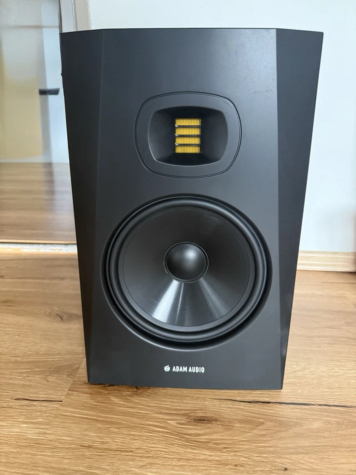 ADAM Audio T8V Studiomonitor - Neuwertig - Bild 1 von 4