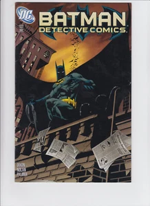 DETECTIVE COMICS #704 (Mattel DC Heroes Toy Action Figure Variant) 2005 VF RARE - Picture 1 of 2